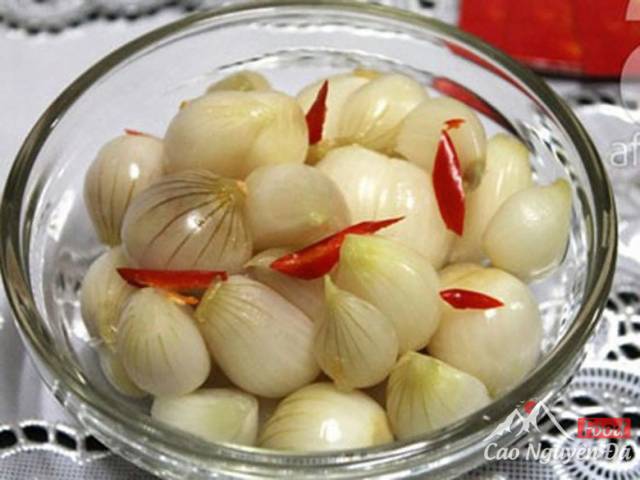 Cách làm hành muối giòn ngon, không bị thâm vỏ chuẩn bị cái tết tươm tất