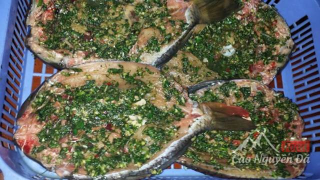 Pa Pỉnh Tộp Khám phá món Cá Nướng mắc khén ở núi rừng Tây Bắc