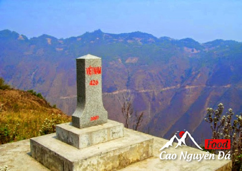Cửa khẩu Săm Pun Hà Giang trải nghiệm sự hùng vĩ tuyệt đẹp.