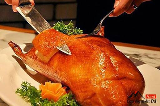 Cách làm vịt quay lá mắc mật thơm ngon khó cưỡng