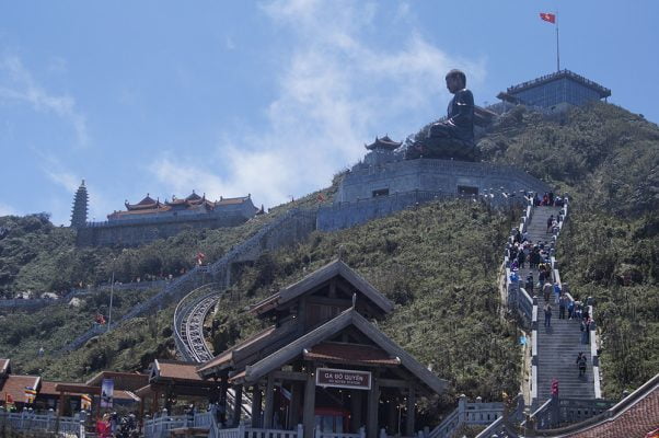 Trải nghiệm tuyệt vời khi đi cáp treo