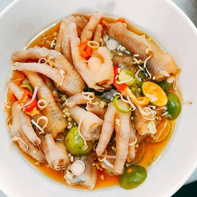 cách làm chân gà sả ớt
