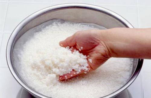 Cách nấu cơm niêu ngon đơn giản tại nhà cho chị em tham khảo nhé