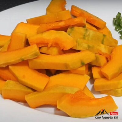 Cách làm món bí đỏ xào tỏi đơn giản thơm ngon bổ dưỡng