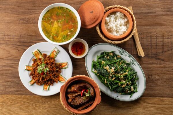 Cách nấu cơm niêu ngon đơn giản tại nhà cho chị em tham khảo nhé