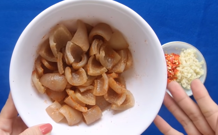 Cách là da lợn chiên giòn