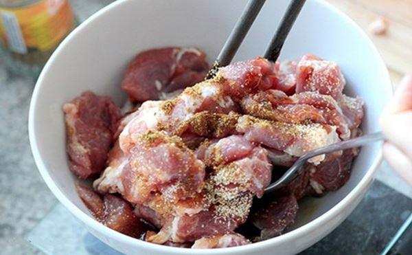 Ướp thịt