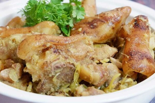 Cách làm chân giò nấu giả cày thơm ngon cho bữa cơm ngon tuyệt