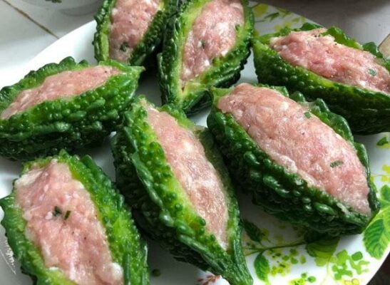 Cách nấu canh mướp đắng nhồi thịt giải nhiệt thanh lọc cơ thể