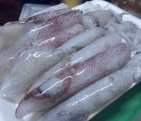 Cách làm mực xào hành tây thơm ngon đúng điệu